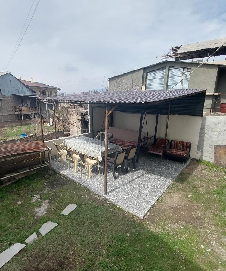 Sam'S Place, Tours With Sam Γιερεβάν Εξωτερικό φωτογραφία