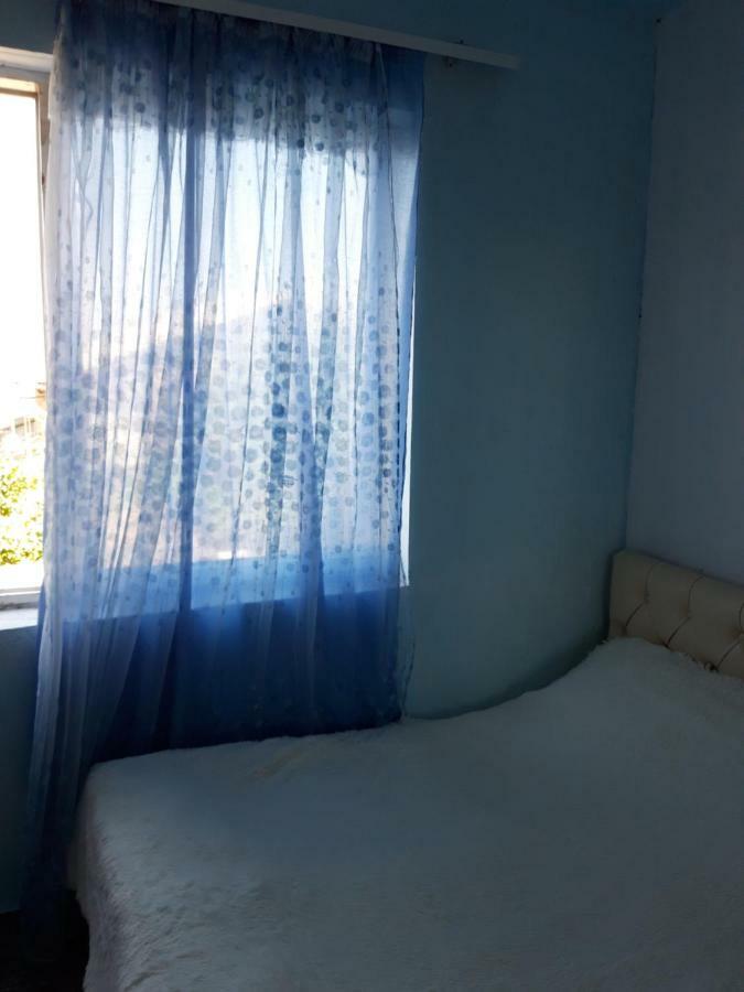 Sam'S Place, Tours With Sam Γιερεβάν Εξωτερικό φωτογραφία