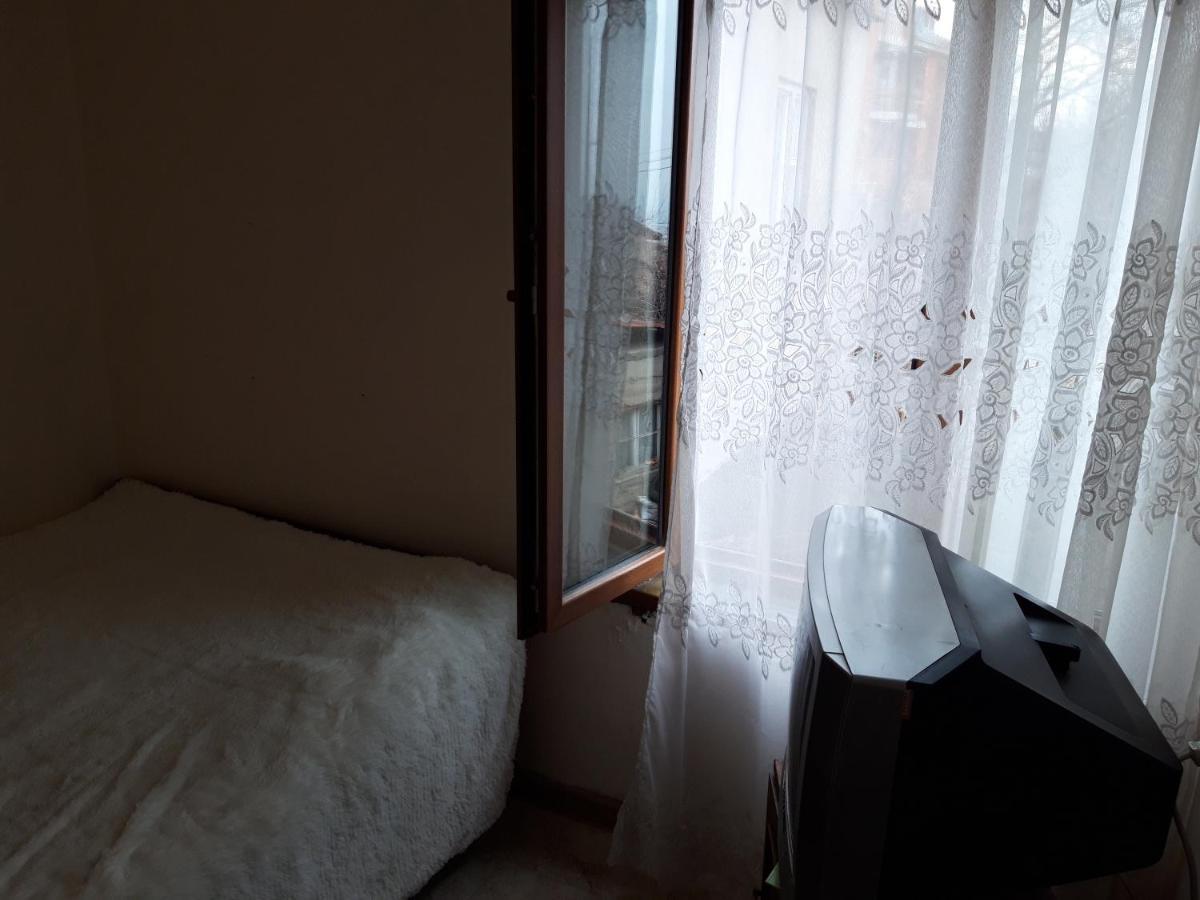Sam'S Place, Tours With Sam Γιερεβάν Εξωτερικό φωτογραφία